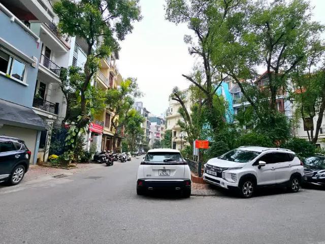 Phân lô VIP Kim Mã Giảng Võ ô tô dừng đỗ có sân vườn 70/90m 5 tầng ở ngay chỉ 31.5 tỷ
