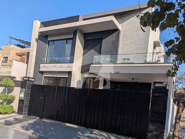 Phase 5 1 kanal brand new semi furnished bungalow for sale with all acs installed