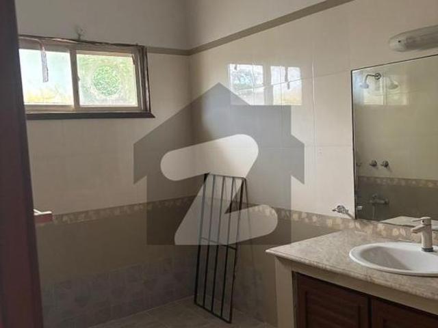 Phase 6 Most Prime Slient Foreigner Vicinity 500 Yards Attitactural Desingn Bunglow For Rent DHA Phase 6