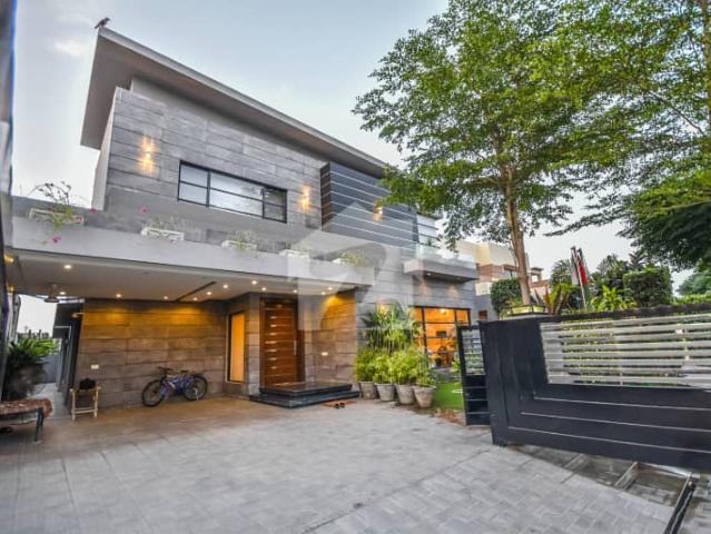 Phase 6 1 kanal brand new full basement fully furnished bungalow with 6 bedrooms is available for sale