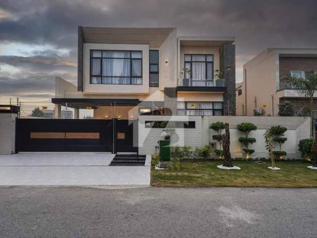Phase 6 1 kanal brand new full basement fully furnished bungalow with 6 bedrooms is available for sale