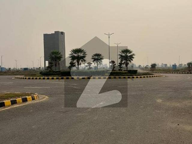 PHASE 8 BLOCK Z6 PLOT NO 916 PRICE 94 Facing 10 Marla&Green Belt NDC APPLY
