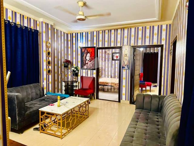 Phase 8 Luxury Apartments Fully Furnished For Rent