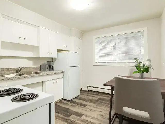 Phelips Apartments