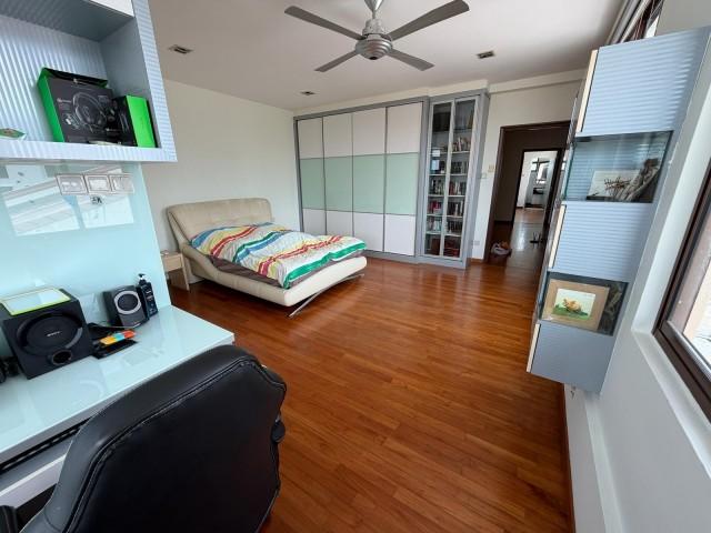 Philips Avenue Semi Detached House For Sale, $6,000,000, 6 Bed 5 Bath 4,329 sqft $2,352.00 psf