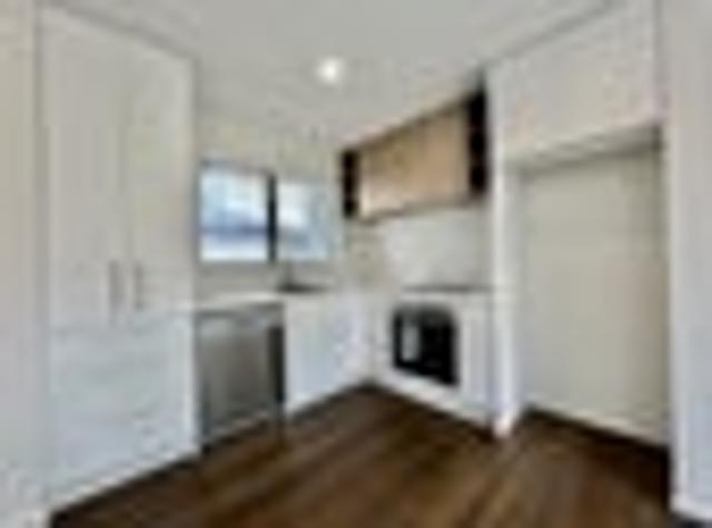 Phillipstown, 2 bedrooms, $490 pw