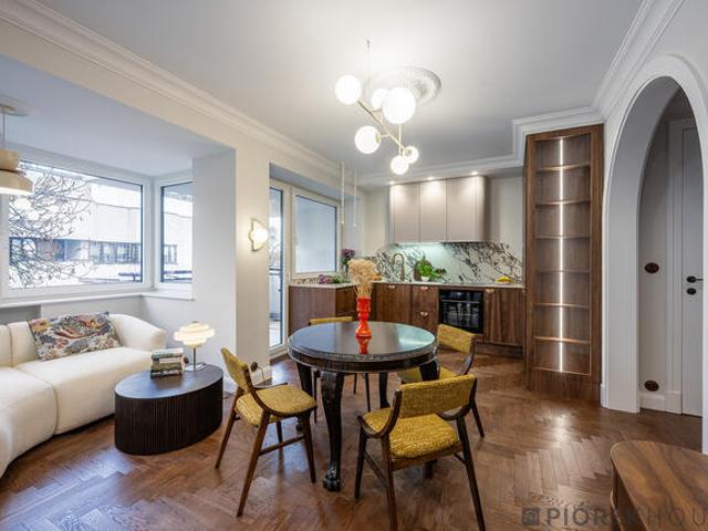 PIĘKNY, NOWY apartament w odnowionym budynku !