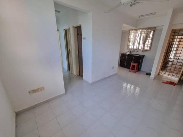 Pinang emas near upland International school