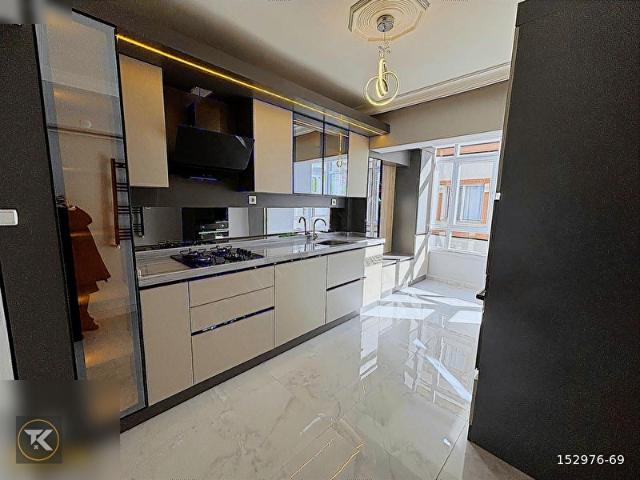 PINARBAŞI MAH. VATAN CAD. YAKINI ARA KAT LÜX YAPILI 3+1 DAİRE