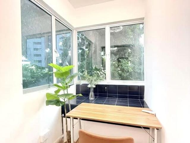 Pine Grove D21, Condominium