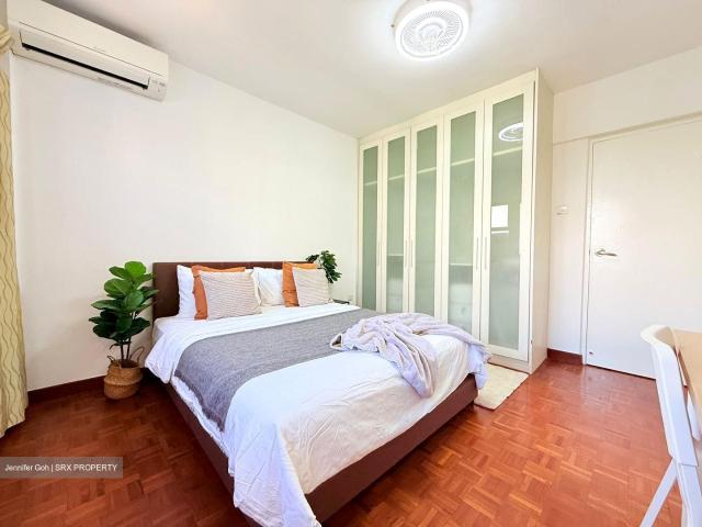 Pine Grove D21, Condominium