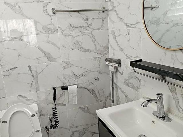 Pine Grove D21, Condominium