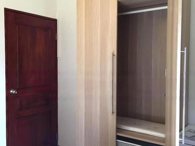 Pine Grove D21, Condominium