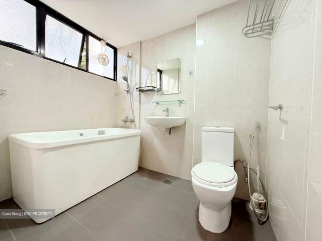 Pine Grove D21, Condominium