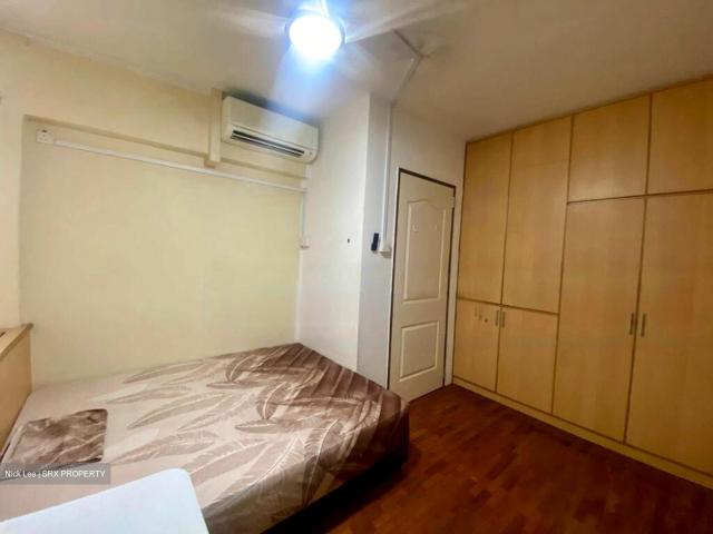 Pine Grove D21, Condominium