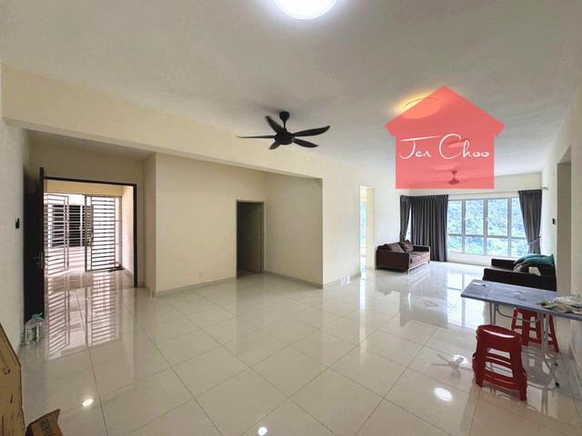 Pine Residences Condominium 1674sf 2 carparks hill view air itam