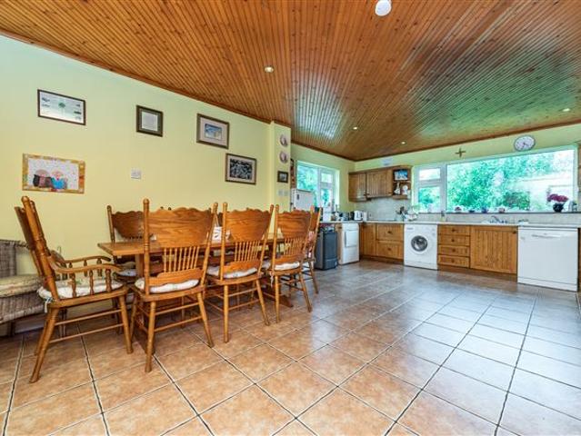 Pinebrook, Thomastown, Naas, Caragh, Co. Kildare Sherry FitzGerald O'Reilly Naas 4828 MyHome. Ie Residential