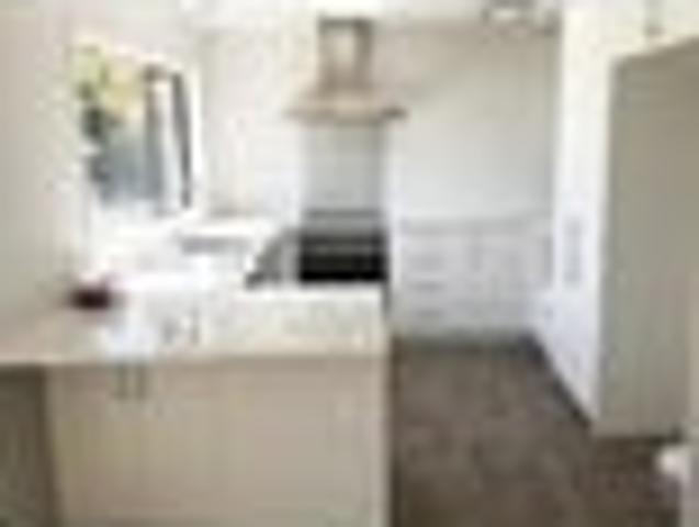 Pinehill, 5 bedrooms, $920 pw