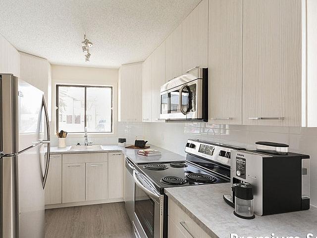Pines Of Normanview 1 Bedroom House For Rent
