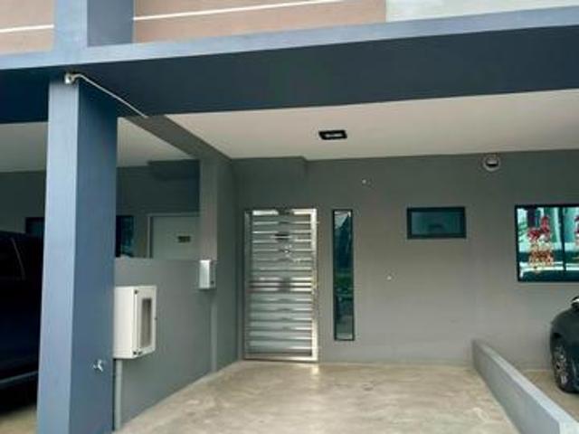 Pines Square Comfy Kensho Townhouse Upper Unit For RentMJCBatu Kawa
