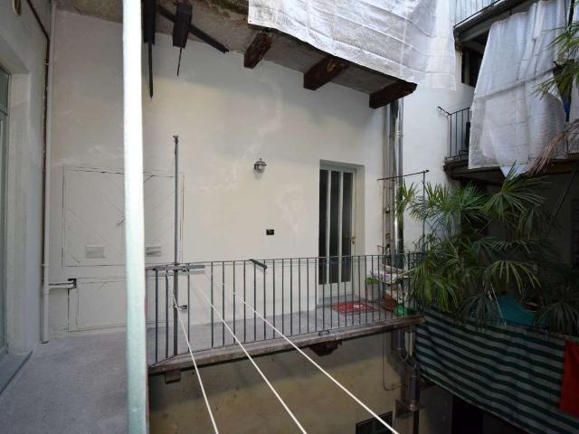 Pinerolo Centro Storico Monolocale arredato e termo autonomo