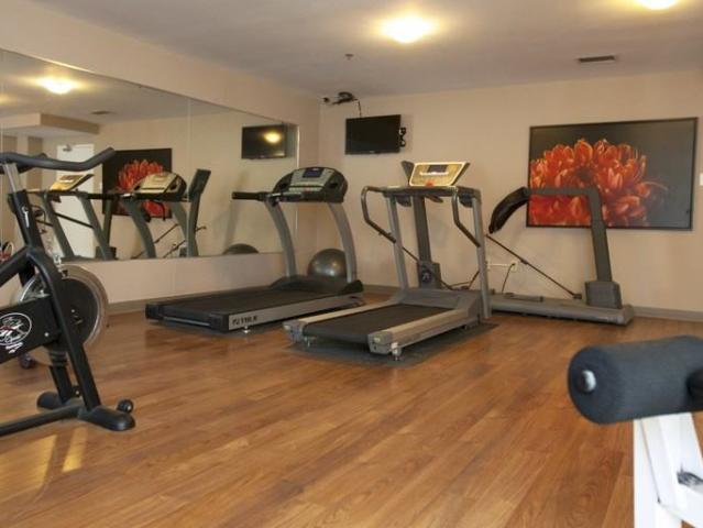 Pineridge Place 2 Bedroom Apartment for Rent at 744 & 744 Proudfoot Lane, London, ON N6H 5H8 West London