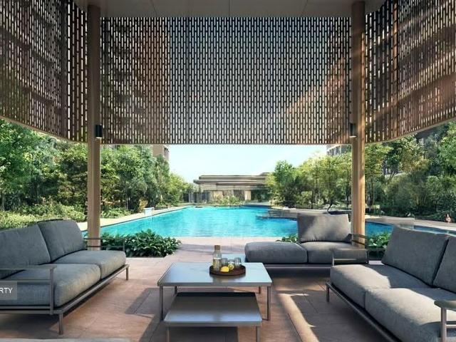 Pinery Residences D18, Condominium