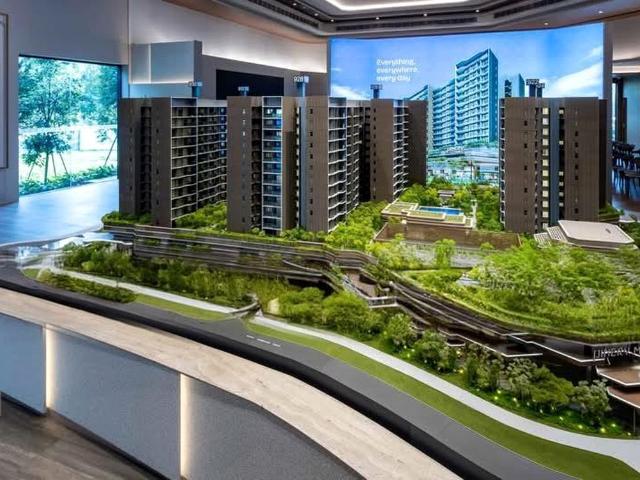 Pinery Residences D18, Condominium