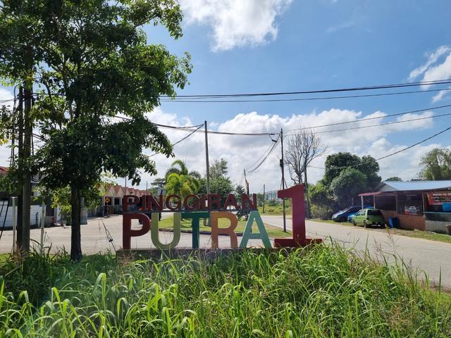 Pinggiran Putra Rumah setingkat BerkembarTGLumpur Kuantan