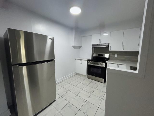 Pioneer Apartments 1 Bedroom Apartment for Rent at 21 Pioneer Dr, Kitchener, ON N2P 1H1 Pioneer Park