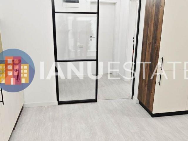 Piata Muncii 10` Metrou Decebal Alba Iulia Nou Centrala Parcare