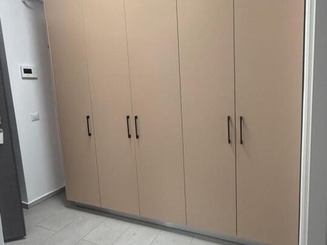 Podu ros, bloc nou, apartament de inchiriat, o camera decomandat