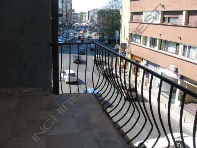 PIATA ROMANA, 5 CAMERE,150MP