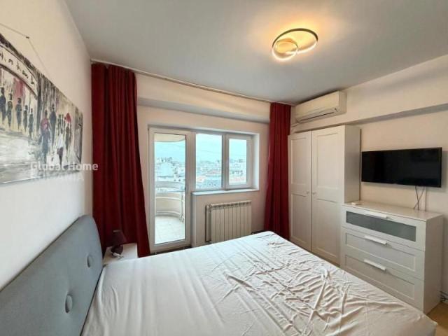 Piata Romana | Apartament 3 Camere | 3 Balcoane | 3 Bai | Centrala Proprie