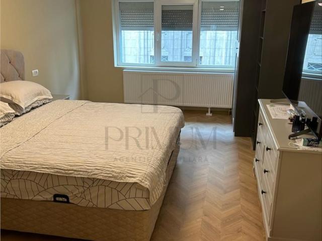 Piata Sfantul Gheorghe 2 Camere Etaj intermediar Mobilat si util