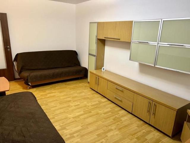 Piata Sudului, B dul.Alexandru Obregea, Apartament 3 camere