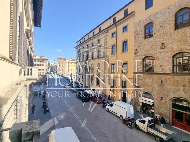 Piazza Frescobaldi Affitto
