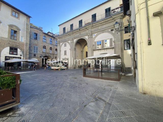 PIAZZA SAN PIER MAGGIORE