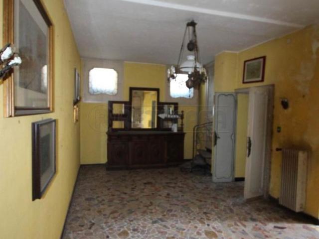 PIAZZA PREMOLI 400mq