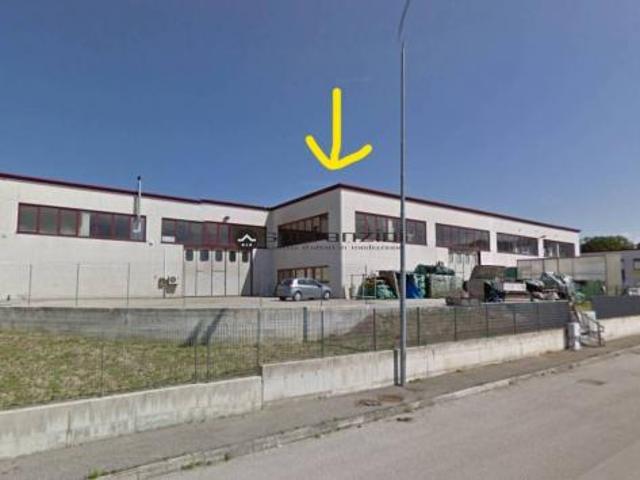 PIAN DI ROSE: Sant'ippolito, vendesi capannone artigianale/industriale. l'immobile si trova in localit pian di rose, all'interno della zona produttiv