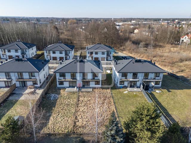 Piaseczyński, Lesznowola, Łazy, Ametystowa