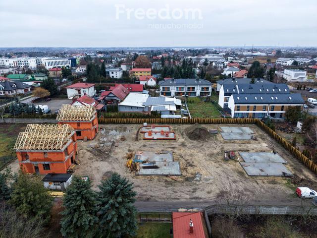 Piaseczyński, Lesznowola, Stara Iwiczna, Słoneczna