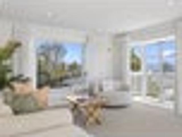 Picture perfect, exceptional living