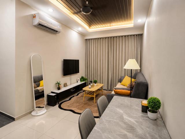 Piccadilly Condo For Rent