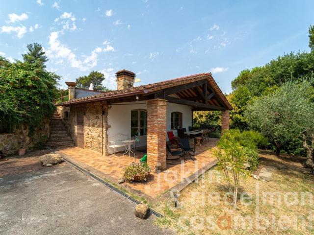 Piccolo rifugio romantico con piscina 69m² Chianni