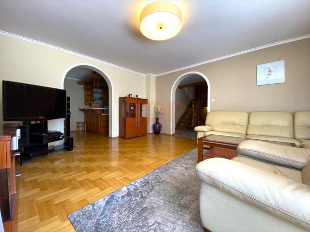 Pietrzykowice, Wrocławska, 230 m2