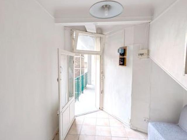 Pièce de 7,52m2 carrez 8,95m2 au sl
