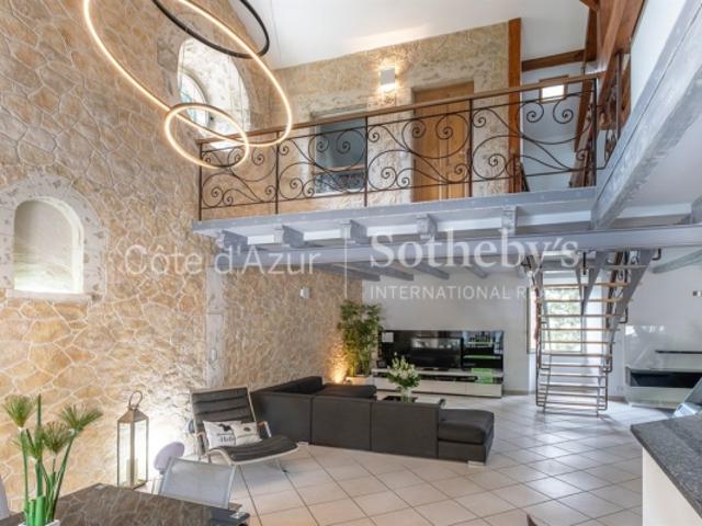 Pied à terre de luxe à La Turbie: Duplex haut de gamme proche de Monaco