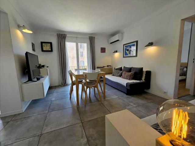 Pied à terre idéal à Propriano: T3 rénové avec terrasse, à