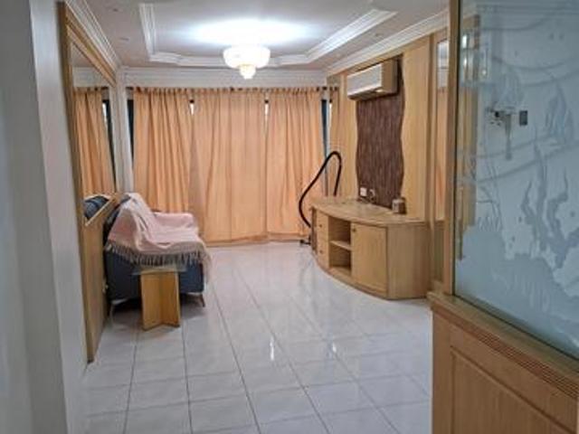 Pierce Palace Partly Renovated 1040sf 1 Car Park Pulau Tikus